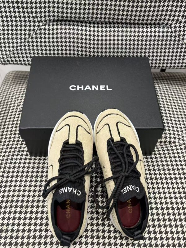 sy_no_A6EAB22A0111CE1F91F5B2B2C004F24F_6 Chanel Suede & Knit Sock-Collar Platform Trainer Beige-Black-Knit
