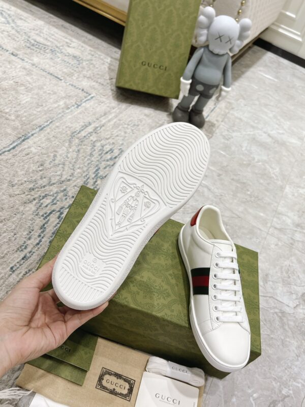 sy_no_A919EE0AC10E68ED0E33DB7D6F6A55BB_8 Gucci White Leather Low-Top Sneaker with Apple Interlocking G and Web Stripe