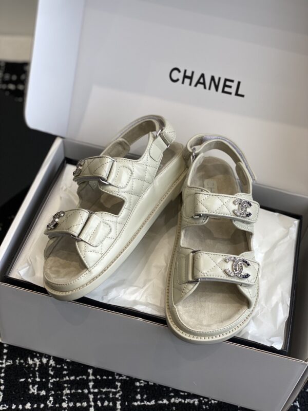 sy_no_AAD56E6007EBC71029AAFE1AA9C155A0_4 Chanel Beige Quilted Leather Platform Sandal with Rhinestone CC Logo