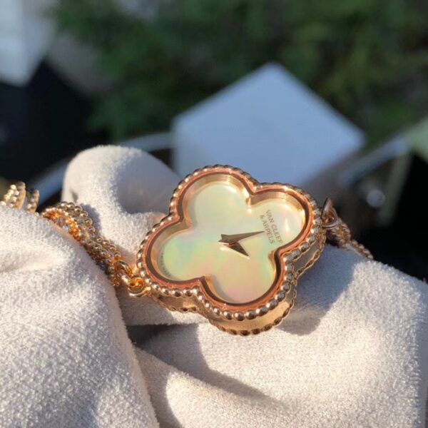 Van Cleef&Arpels Alhambra Four Leaf Lucky Series Quartz Movement Fashion Simple Women's Watch Swiss Watch