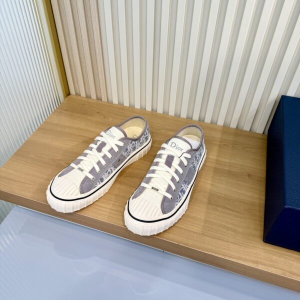 Dior Grey Oblique Canvas Low Sneaker