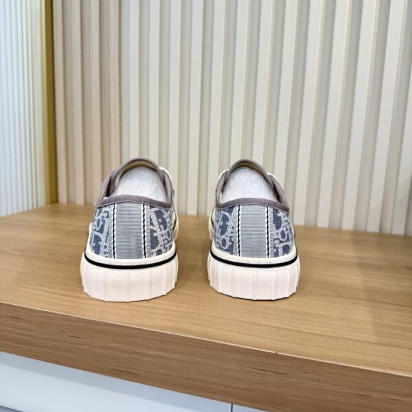 Dior Grey Oblique Canvas Low Sneaker