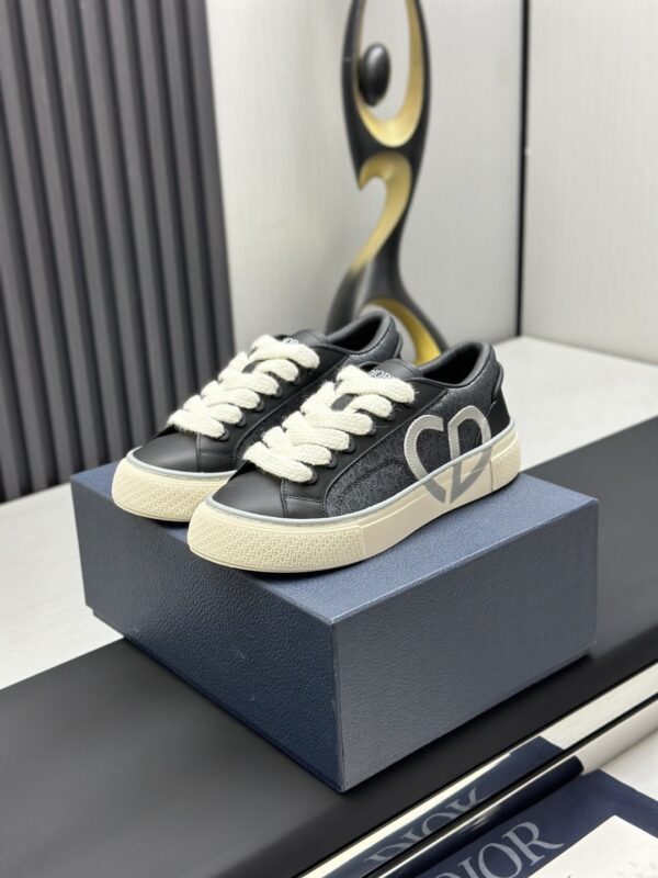 sy_no_AD7B73F9A8ACD02426996CB691EE00A6_0 Dior Black Leather Denim Jacquard White Thick Lace Low-Top Sneaker