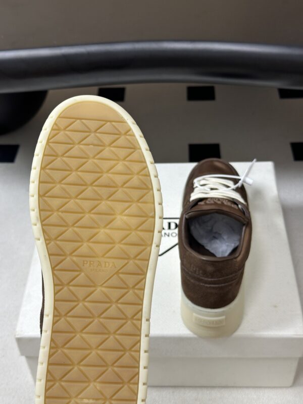 sy_no_AD8542AC201A72C5AF88292F7B6E65BE_8 Prada Brown Suede Gold Triangle Platform Sneaker
