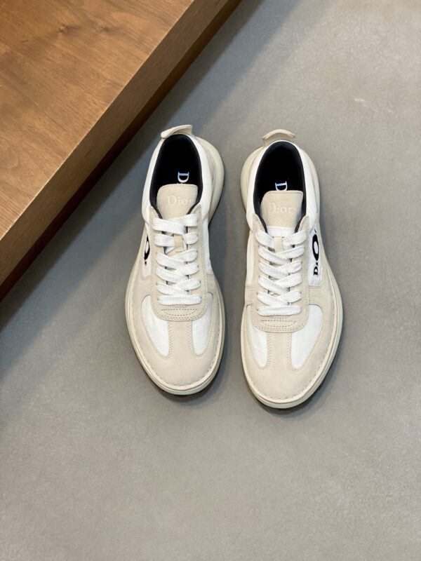 sy_no_AD93E2E117DEFDA2BB6AA59403616AB2_3 Dior Beige Suede Patchwork Low Sneaker