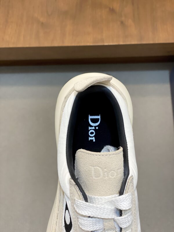 sy_no_AD93E2E117DEFDA2BB6AA59403616AB2_6 Dior Beige Suede Patchwork Low Sneaker