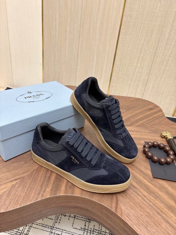 sy_no_AF6D779CC561F265D45045A56E17671E_3 Prada Navy Suede Leather-Spliced Gum-Sole Low-Top Sneaker