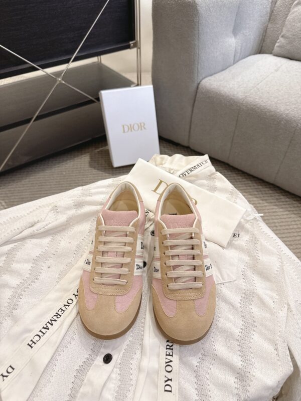 sy_no_B0A083FAF9A9FC9BC4B9DD14F14327FD_1 Dior Pink-Beige Suede Patchwork Low Sneaker