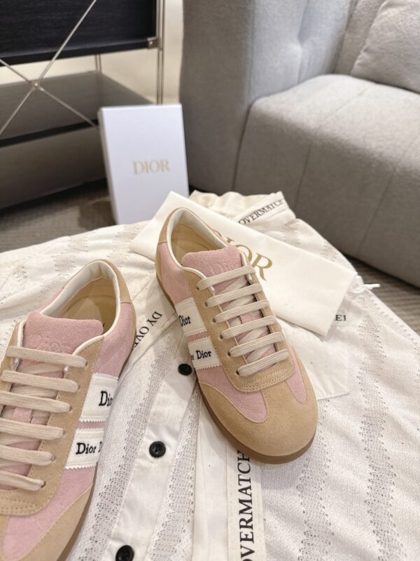sy_no_B0A083FAF9A9FC9BC4B9DD14F14327FD_8 Dior Pink-Beige Suede Patchwork Low Sneaker