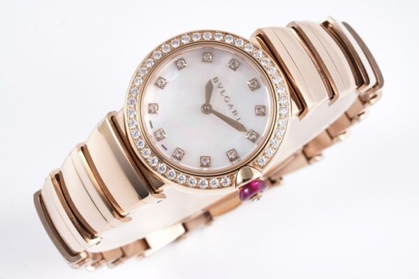 sy_no_B0F7181FBB00D7F838B8B2E3F2CF5A08_2 BVLGARI LVCEA watch with quartz movement and stainless steel strap