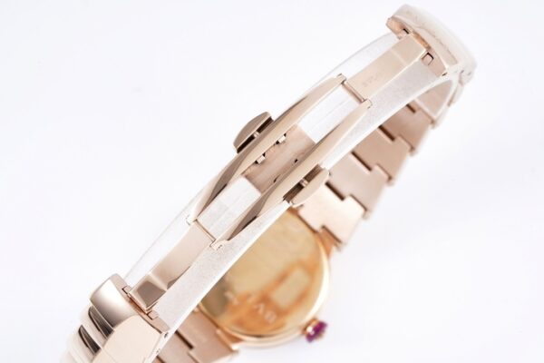 sy_no_B0F7181FBB00D7F838B8B2E3F2CF5A08_8 BVLGARI LVCEA watch with quartz movement and stainless steel strap
