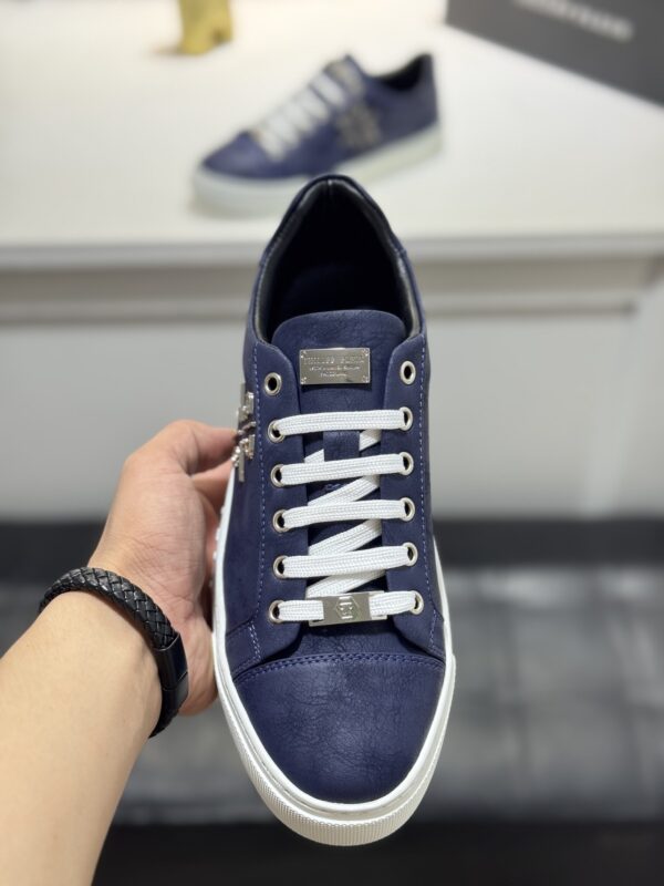 sy_no_B24A8FA64D1BBA0DB9BD661EA8B4D098_4 Philipp Plein Navy Blue Vintage Leather Metal-Logo Low-Top Sneaker