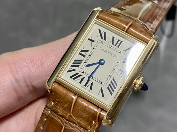 Cartier Tank Series Quartz Movement Date Display Waterproof Crocodile Leather Strap
