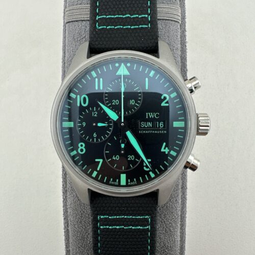 sy_no_B6DDD2DB44F9C4AE05B400D06EFA2AF7_0 IWC Pilot Series F1 Mercedes Racing Special Edition Automatic Mechanical Movement Date Display Timing Men's Watch Swiss Watch Black Dial