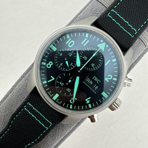 IWC Pilot Series F1 Mercedes Racing Special Edition Automatic Mechanical Movement Date Display Timing Men's Watch Swiss Watch Black Dial