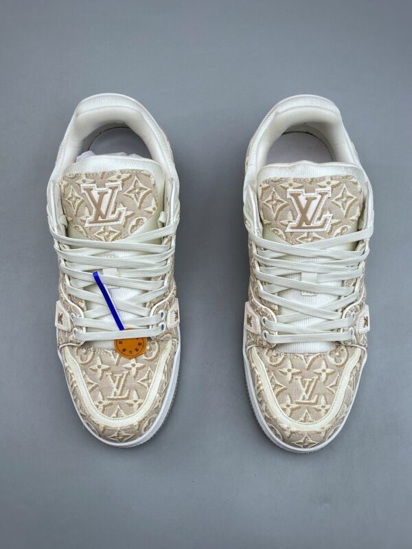 sy_no_BB7BFE7339B3F096F06A50567F676408_4 Louis Vuitton Men's Trainer Sneakers, Beige Jacquard Fabric, 2026 Early Autumn New Arrival