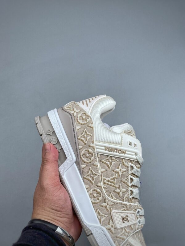 sy_no_BB7BFE7339B3F096F06A50567F676408_5 Louis Vuitton Men's Trainer Sneakers, Beige Jacquard Fabric, 2026 Early Autumn New Arrival