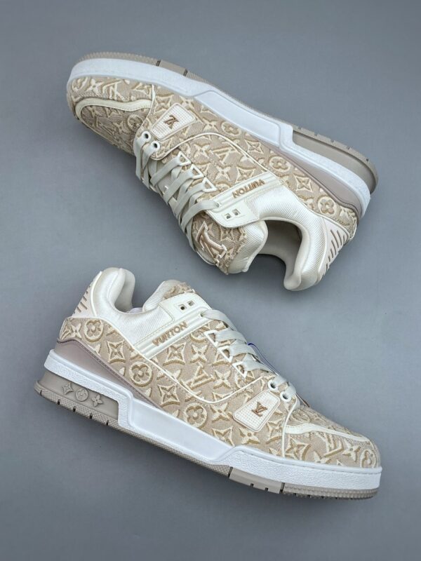sy_no_BB7BFE7339B3F096F06A50567F676408_8 Louis Vuitton Men's Trainer Sneakers, Beige Jacquard Fabric, 2026 Early Autumn New Arrival