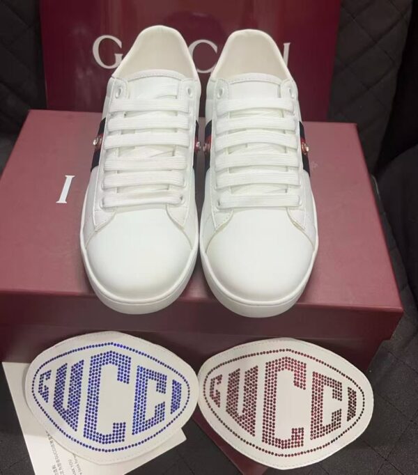 sy_no_BC8106A8DE57409D19499546F5F3EFE0_5 Gucci White Leather Low-Top Sneaker with Large Crystal Logo Flap
