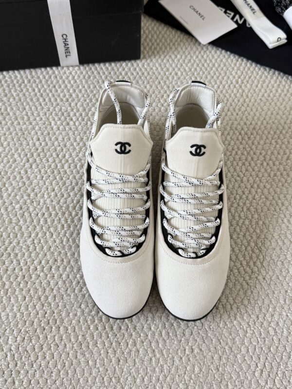 sy_no_BF7CC282A9A113B66A93CE065E6B9981_4 Chanel White Knit and Suede Slip-On Low-Top Sneaker with Speckled Laces and CC Logo