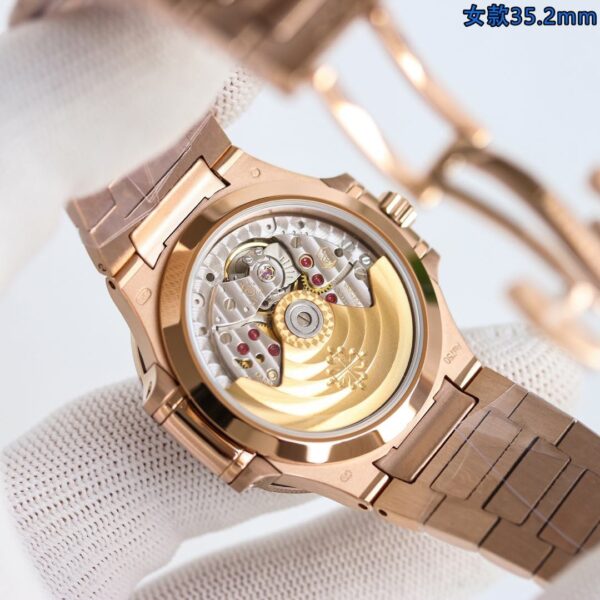 Patek Philippe Sport Elegance NAUTILUS Series Automatic Mechanical Movement 30 meter Waterproof Date Display Set Ruby bezel