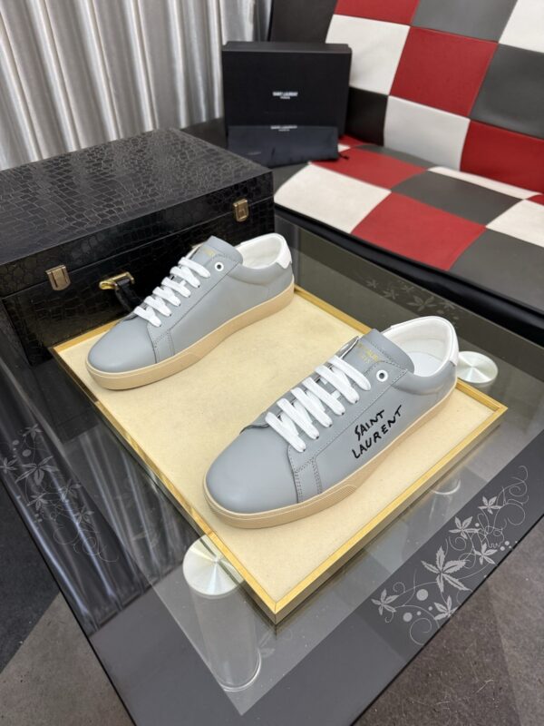 sy_no_C304EC15CDC06944BEDA7E7D90E2DCF6_1 Saint Laurent Light Grey Leather White Heel Low-Top Sneaker