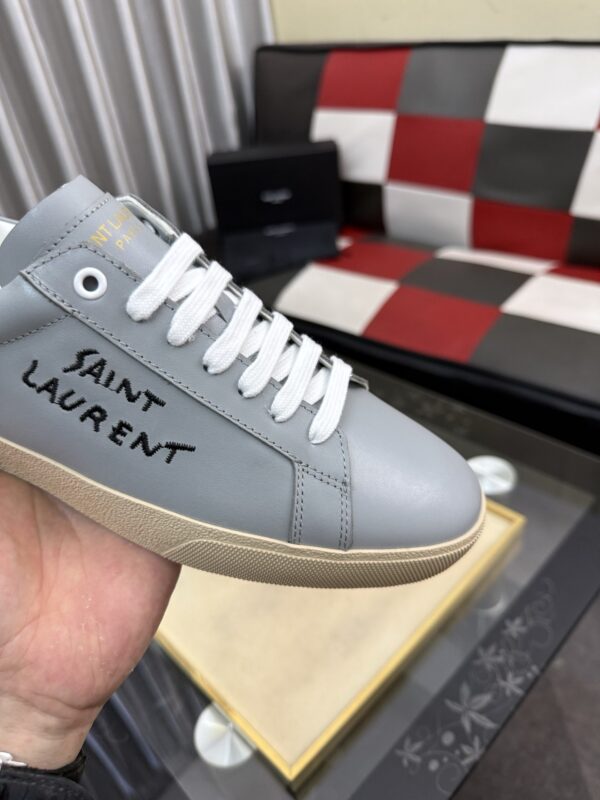 sy_no_C304EC15CDC06944BEDA7E7D90E2DCF6_5 Saint Laurent Light Grey Leather White Heel Low-Top Sneaker