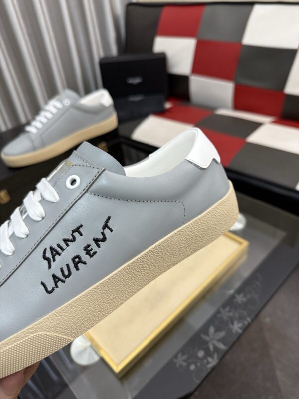 sy_no_C304EC15CDC06944BEDA7E7D90E2DCF6_6 Saint Laurent Light Grey Leather White Heel Low-Top Sneaker