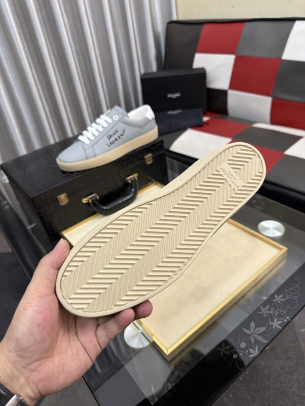 sy_no_C304EC15CDC06944BEDA7E7D90E2DCF6_8 Saint Laurent Light Grey Leather White Heel Low-Top Sneaker