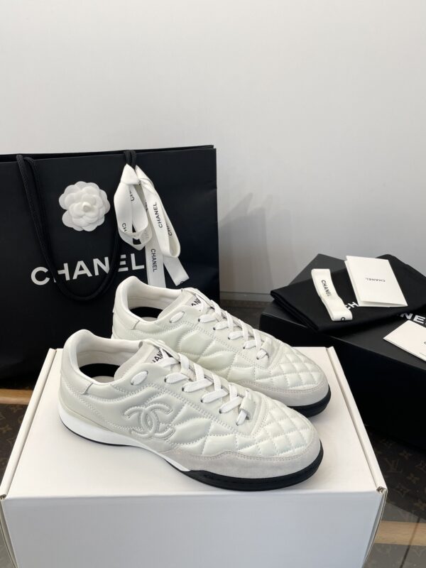 sy_no_C3497933729996B2D179E2FB460987C6_7 Chanel White Quilted Leather Low-Top Sneaker with Suede Detailing and CC Logo
