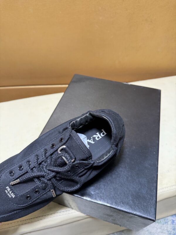 sy_no_C44A7E141A092C44C8C8B4C32CFD433D_5 Prada Black Gathered Nylon Retro Trainer