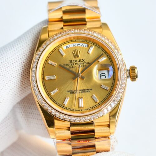 sy_no_C71B89E429EBE9C64B487B2B3838A547_0 ROLEX Rolex with diamond studded K-gold calendar type automatic mechanical movement, 100 meters waterproof date display, unisex and unisex Swiss watch 40mm gold dial