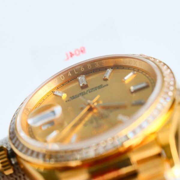 ROLEX Rolex with diamond studded K-gold calendar type automatic mechanical movement, 100 meters waterproof date display, unisex and unisex Swiss watch 40mm gold dial