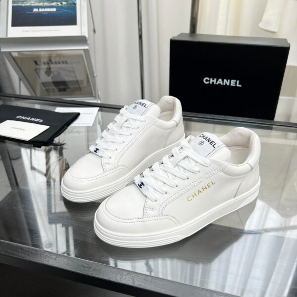 sy_no_C91BD926AAB3DFE186E922E51B5C9355_2 Chanel 23S White Low-Top Leather Sneaker