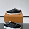 sy_no_CC143FCF1F1E0E700F7773F1B0AAEF7E_3 Louis Vuitton Black Monogram Print Gold-Heel Low-Top Sneaker