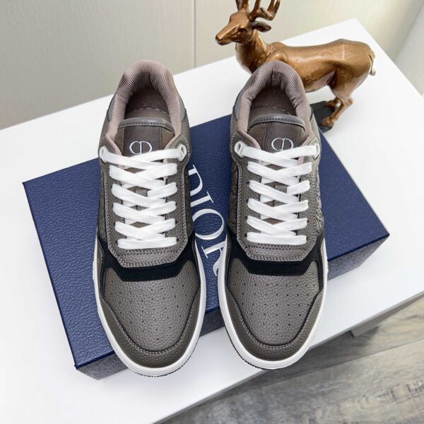 Dior Grey Pebbled Leather Embossed Oblique Low-Top Sneaker