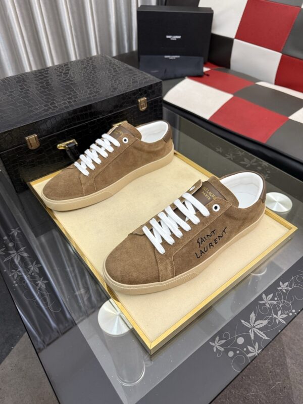sy_no_CCB3115A51203DAF80E827491C0F55FB_1 Saint Laurent Brown Suede Low-Top Sneaker