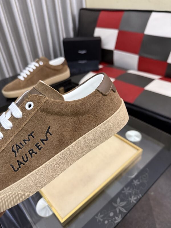 sy_no_CCB3115A51203DAF80E827491C0F55FB_6 Saint Laurent Brown Suede Low-Top Sneaker