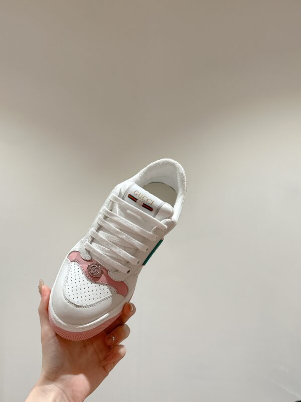 sy_no_CCC25340C232CDBDDCC485BCFE930C92_3 Gucci Screener Sneaker in White Leather with Pink & Green Details