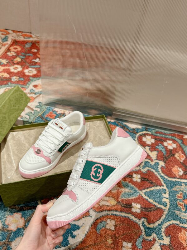 sy_no_CCC25340C232CDBDDCC485BCFE930C92_7 Gucci Screener Sneaker in White Leather with Pink & Green Details