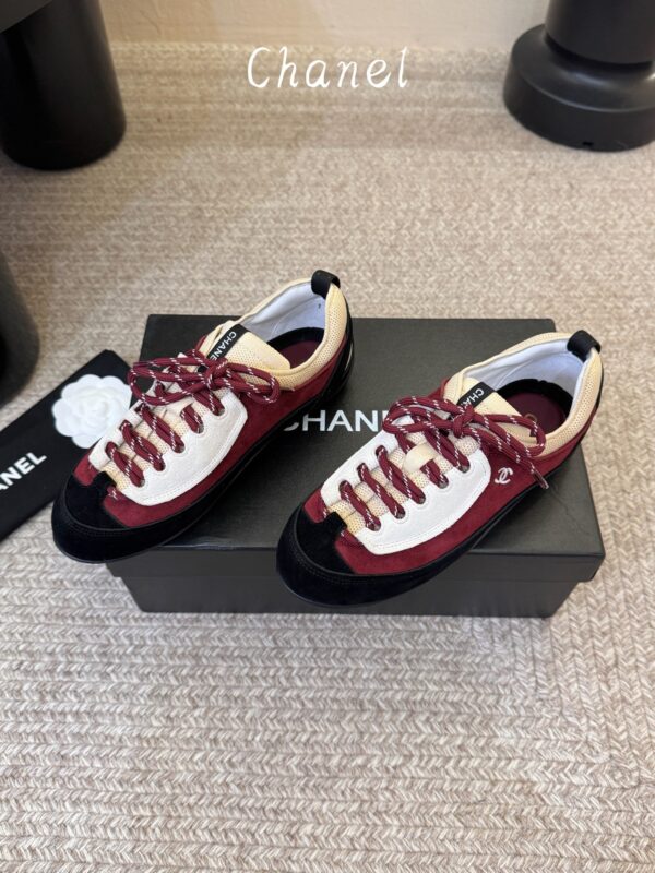 sy_no_CE4EAE4E3A6DFD8E8BDE72E1B996287E_3 Chanel Burgundy and Beige Low-Top Sneaker with Black Suede and CC Logo
