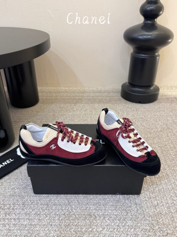 sy_no_CE4EAE4E3A6DFD8E8BDE72E1B996287E_4 Chanel Burgundy and Beige Low-Top Sneaker with Black Suede and CC Logo