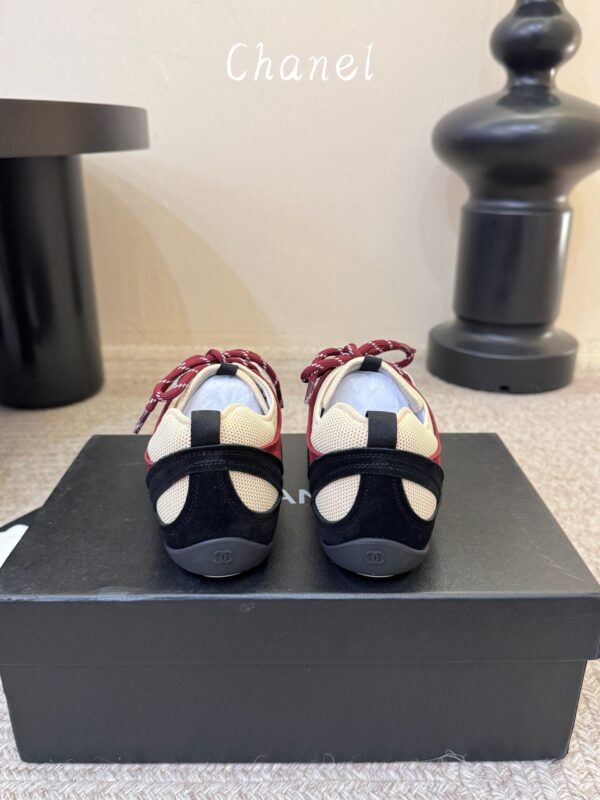 sy_no_CE4EAE4E3A6DFD8E8BDE72E1B996287E_8 Chanel Burgundy and Beige Low-Top Sneaker with Black Suede and CC Logo