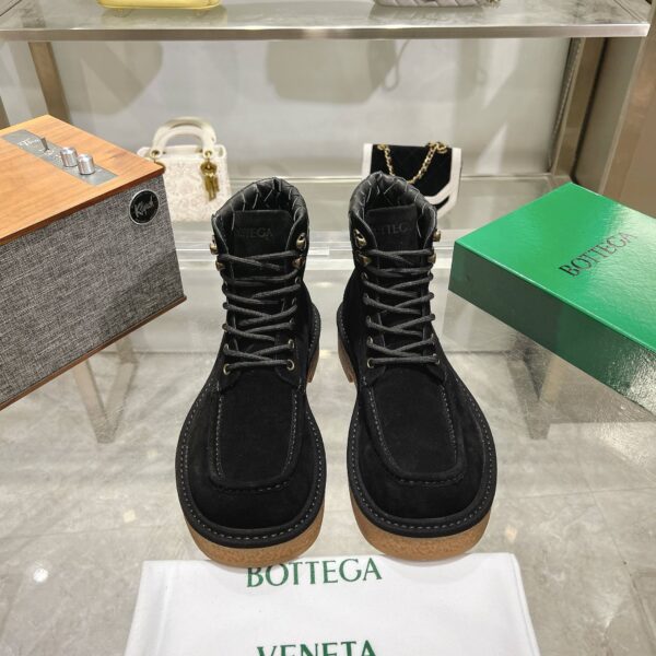 sy_no_CF2365C7D325D2EBCC2D580774029DC3_1 Bottega Veneta Black Suede Intrecciato High-Top Workwear Boots