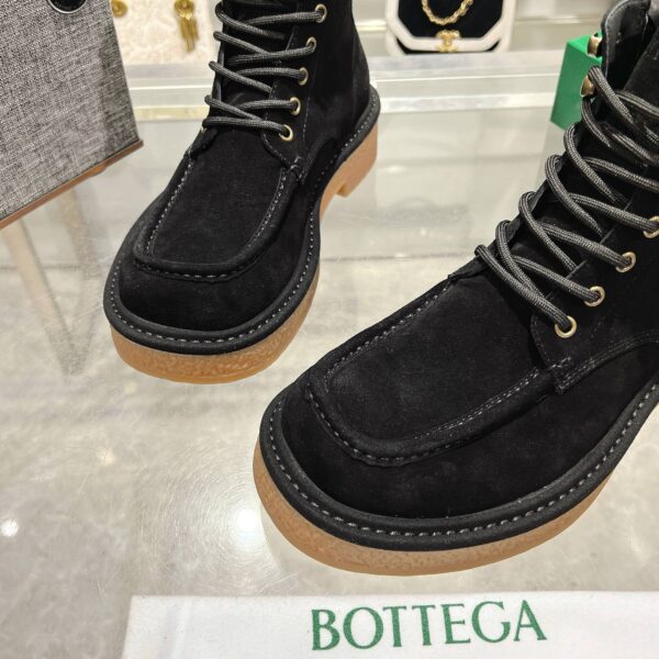 sy_no_CF2365C7D325D2EBCC2D580774029DC3_4 Bottega Veneta Black Suede Intrecciato High-Top Workwear Boots