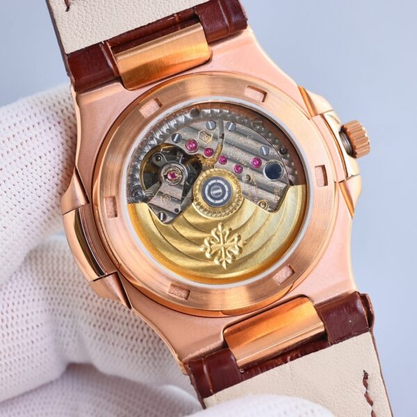 Patek Philippe Sport Elegance NAUTILUS Series Nautilus Automatic Mechanical Movement