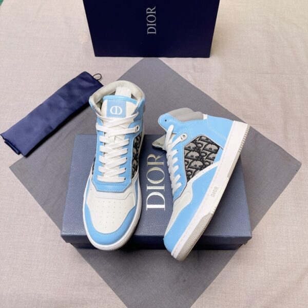 sy_no_D654821D0727A6269A857B0B6080AD38_1 Dior White-Light Blue Spliced B27 High-Top Sneaker