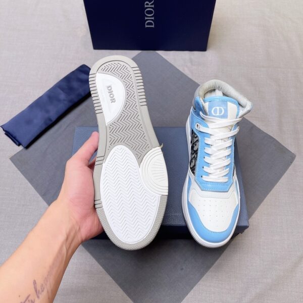 sy_no_D654821D0727A6269A857B0B6080AD38_7 Dior White-Light Blue Spliced B27 High-Top Sneaker