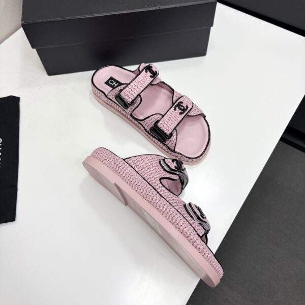 sy_no_DA46374B4431AE8F5FD60C5D126D3FEA_6 Chanel Pink Raffia Double-Strap Platform Slide Pink-Raffia-Slide