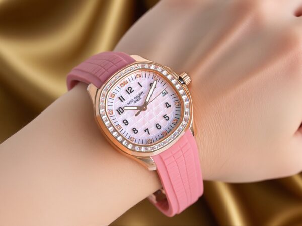 Patek Philippe AQUANAUT series automatic mechanical movement 120 meter waterproof women's watch Swiss watch 38.8mm white dial